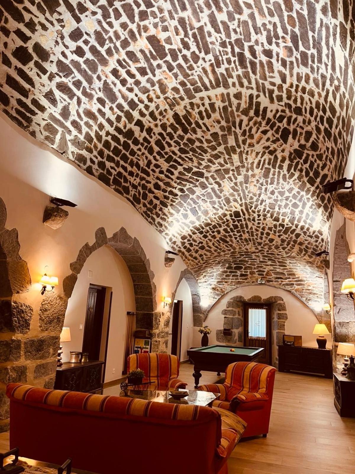 Hotel Larranaga Azpeitia Exterior photo
