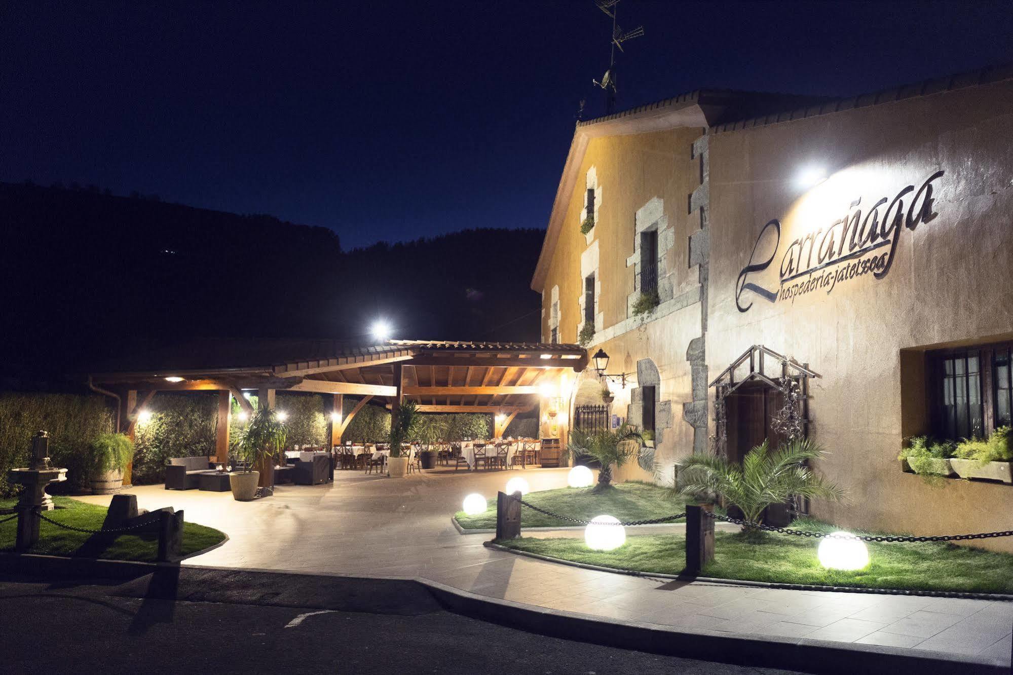 Hotel Larranaga Azpeitia Exterior photo