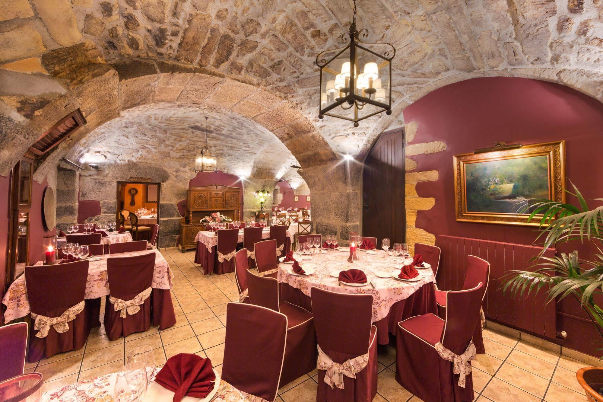 Hotel Larranaga Azpeitia Exterior photo